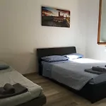 Corner Apartment Crespi