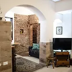 Medieval Central Apartment