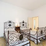 Borghi Mamo - The Place Apartments