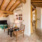 Altabella Panoramic Terrace Apartment