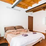 Whouse Suite Apartment Mirasole