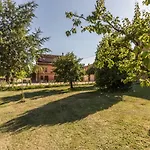 Borgo Sartoni Case Vacanze Appartamenti In Affitto