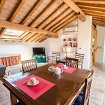 Altabella Panoramic Terrace Apartment