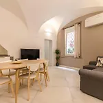 Cartoleria Suite: Spazioso, Moderno E Centrale