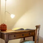 Lo Scrigno Delle 2 Torri! Nel Cuore Del Centro, Vicino A Via Rizzoli