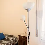 Interno 7, Tra La Fiera Ed Il Centro