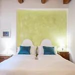Lo Scrigno Delle 2 Torri! Nel Cuore Del Centro, Vicino A Via Rizzoli