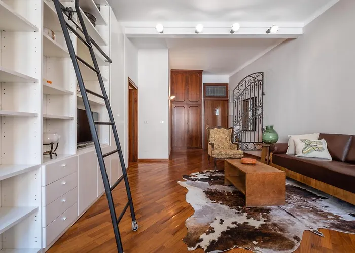 A Due Passi Dalla Pinacoteca Apartment