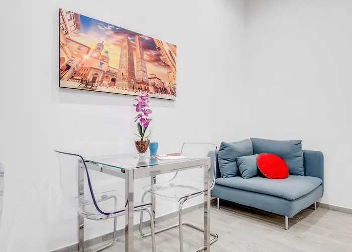 Bolognina Centro-Stazione Apartment