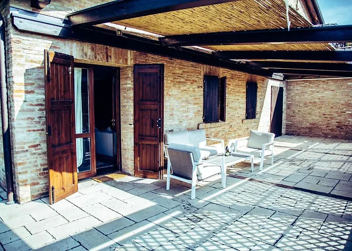 Casa Di Atos Fiera District