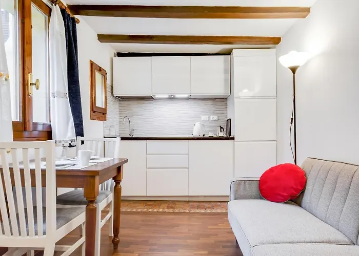 Tra Le Due Torri E Piazza Santo Stefano Apartment