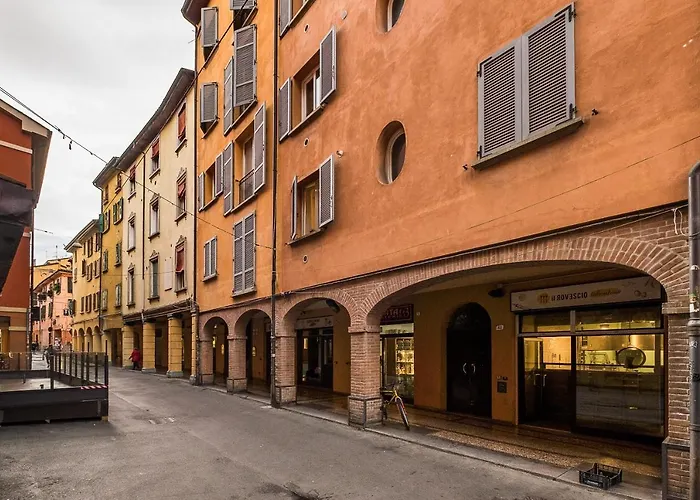 Sotto I Portici Di Via Pietralata By Wonderful Italy