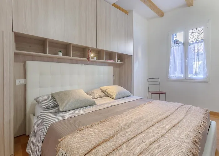 Broccaindosso Apartment Sant\'Orsola Hospital Center