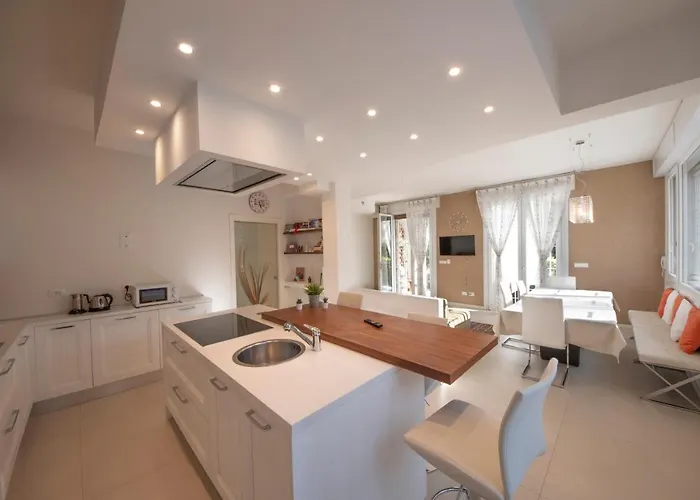 Housmart Berengario 22