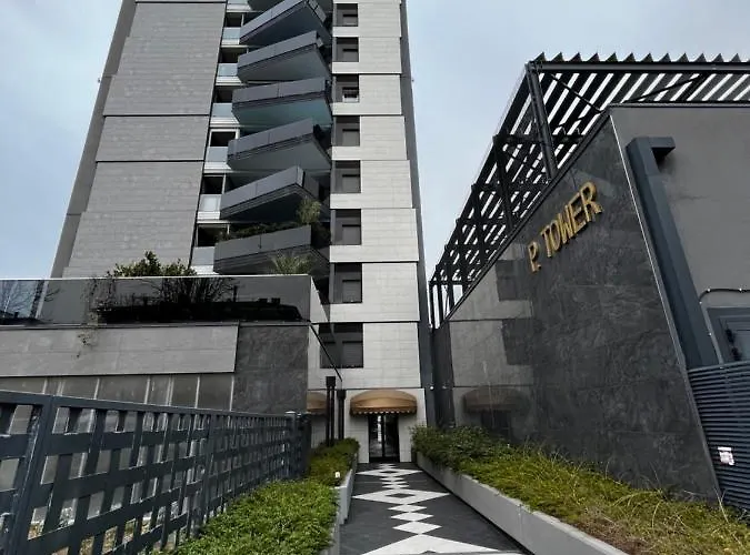 Towers Suites