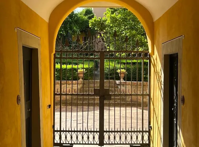 Melograno\'S House
