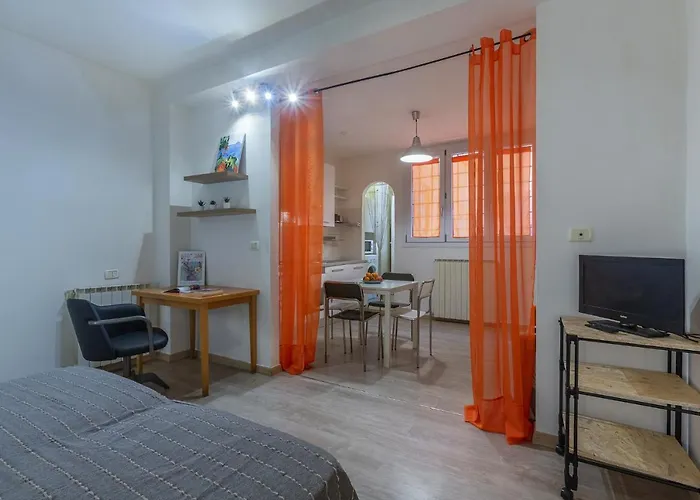 Mandala Central & Comfy Studio