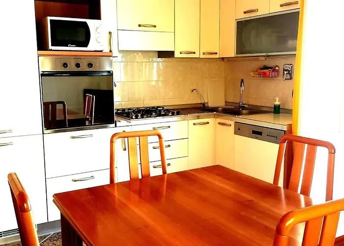 Edera Apartment - Comodo E Funzionale