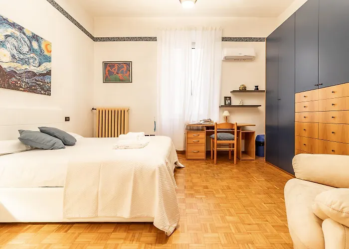 Spacious Apt With Kitchenette, Near Piazza Maggiore