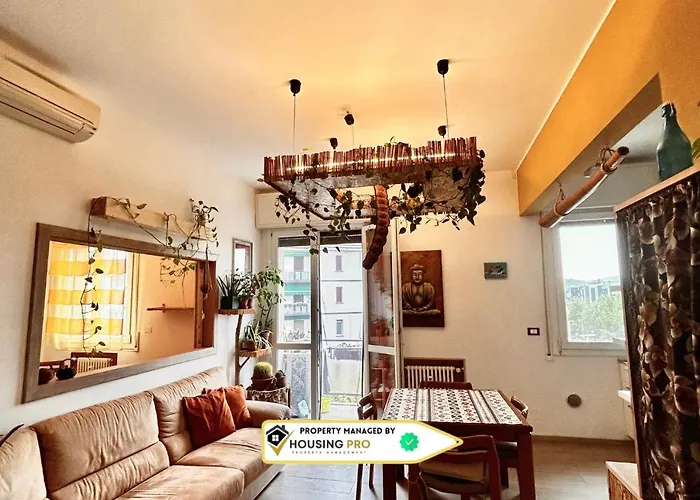 Garden Room With Shared Bathroom - Central Station