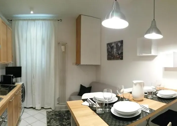 Fuori Portico Unita