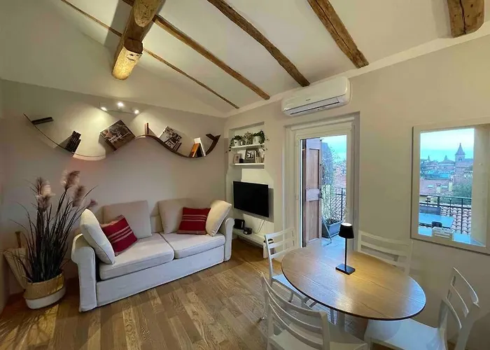 Romantic Attic Room With Panoramic View