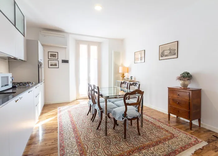 Realkasa Urbana Luxury Apt