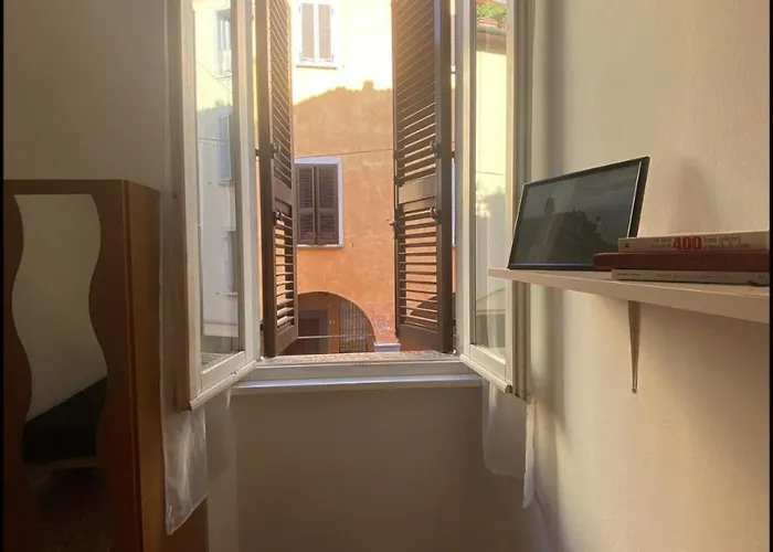 Casa Rella - Camera Green