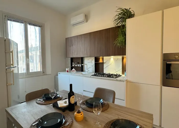 Bologna Station-Fiera Apartment-Free Parking