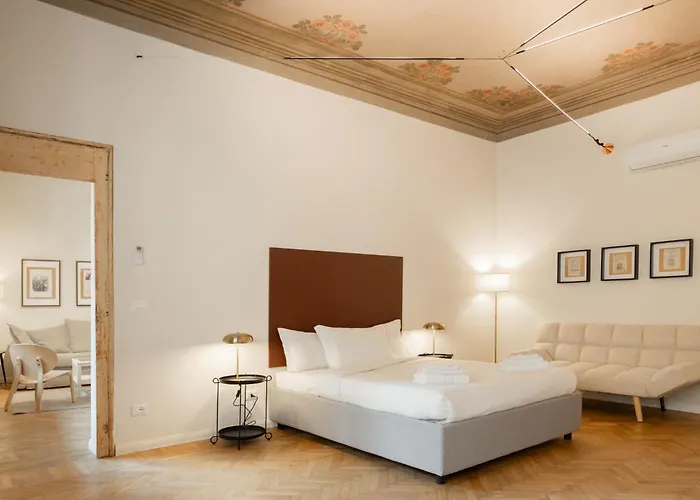 Azeglio Luxury Room
