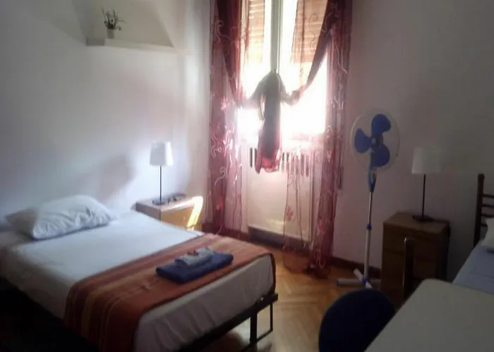 Bed & Breakfast‎ Asinelli