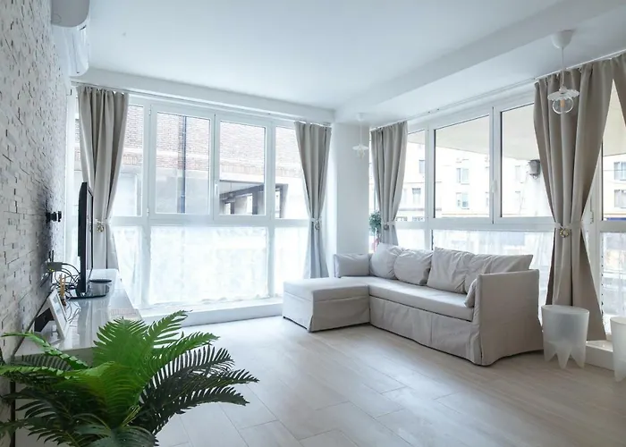 Marconi Apartments