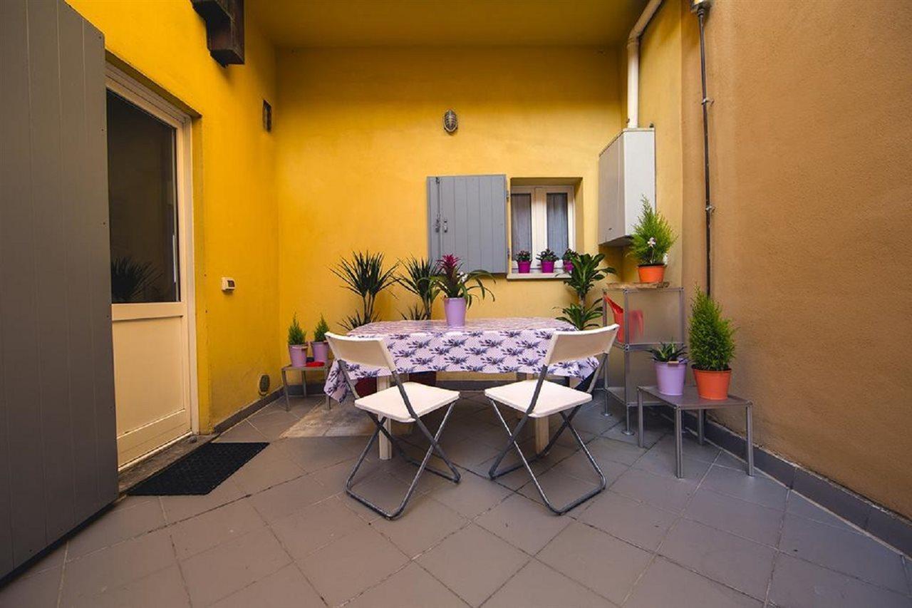 Apartment Color House *