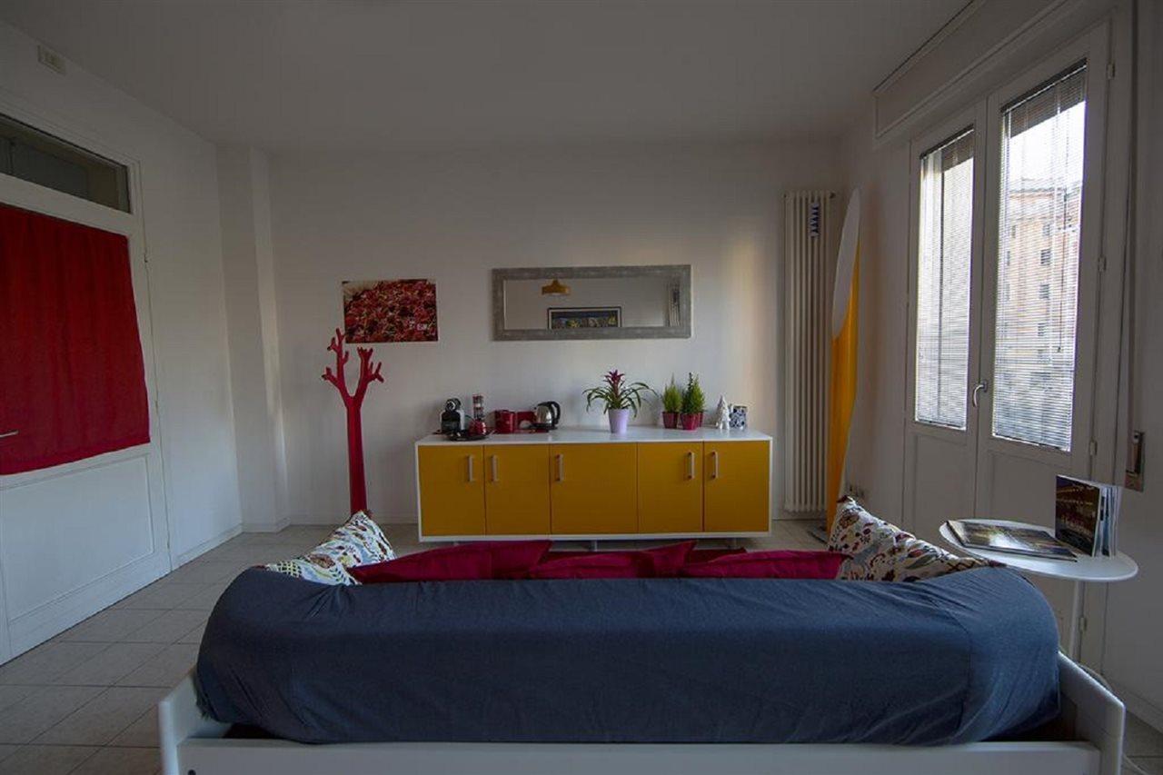 Apartment Color House *