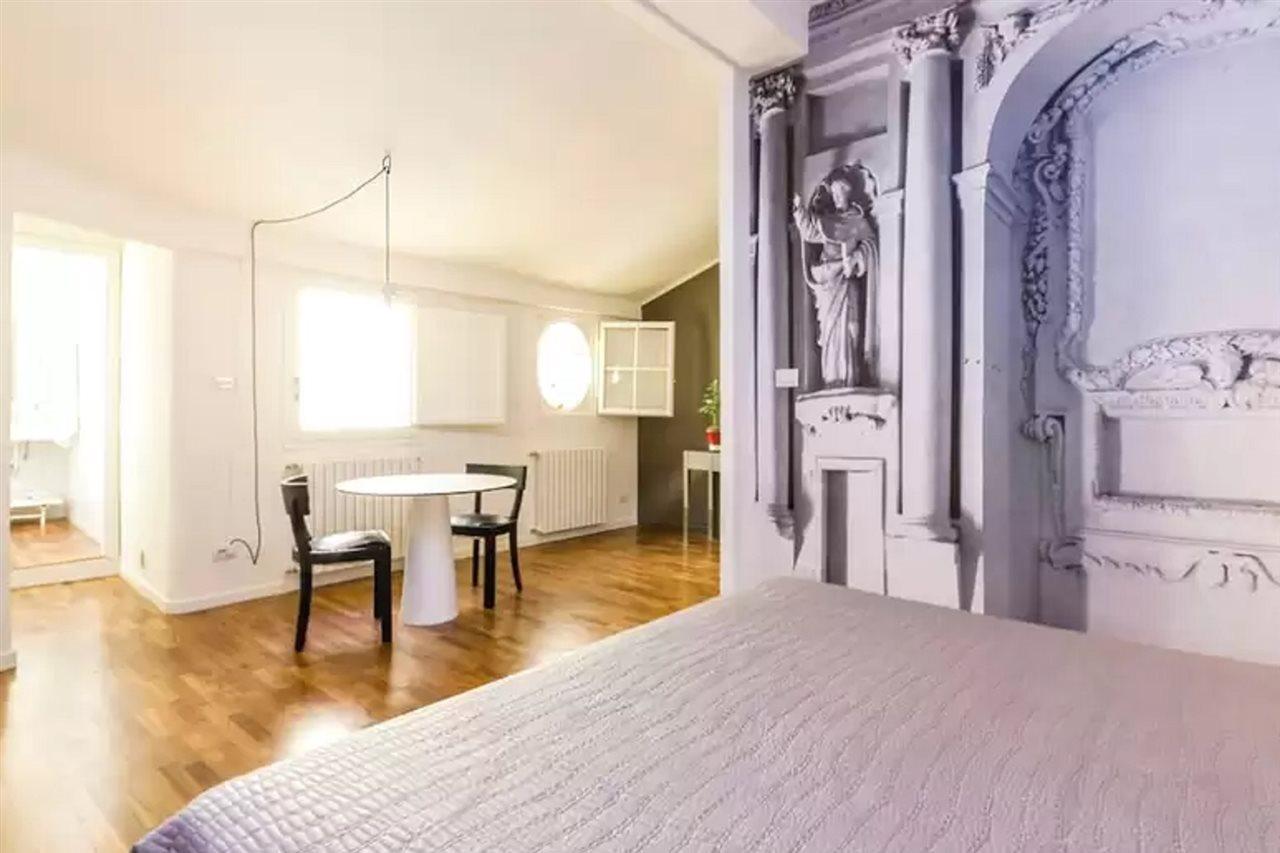 Hotel 4 Patroni