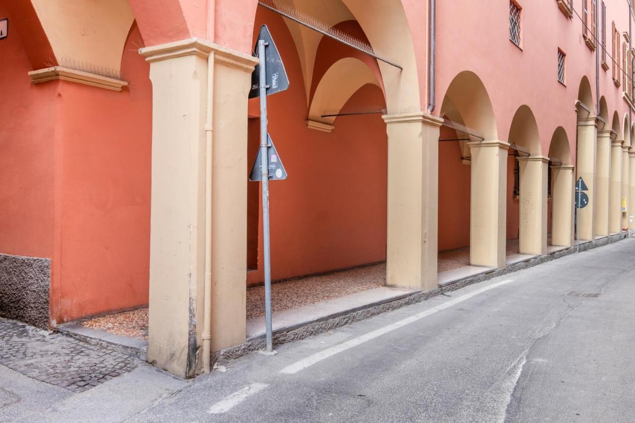 Piazza Dei Tribunali