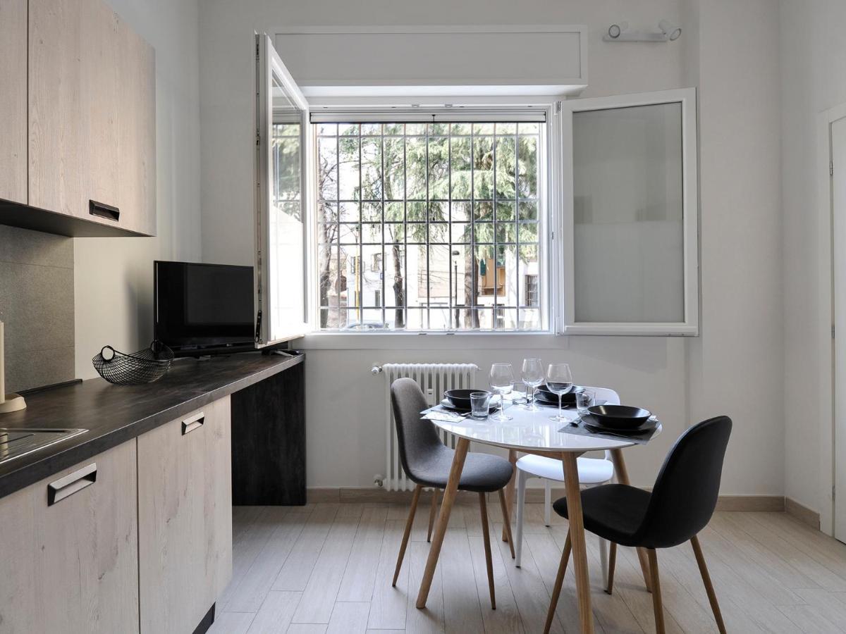 Ur-nest Dolfi * Bologna