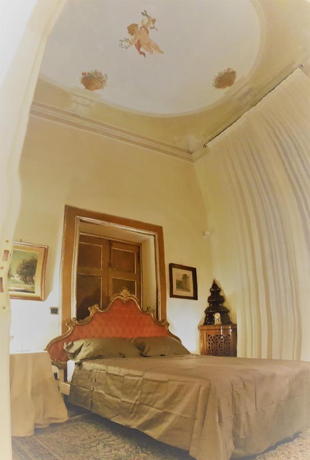 Gran Piazza Maggiore - T&t Communications Bed & Breakfast
