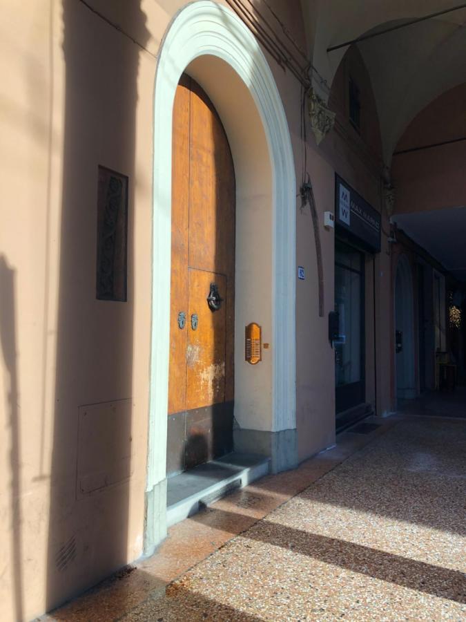 Guest house Visione Strada Maggiore 62 2*