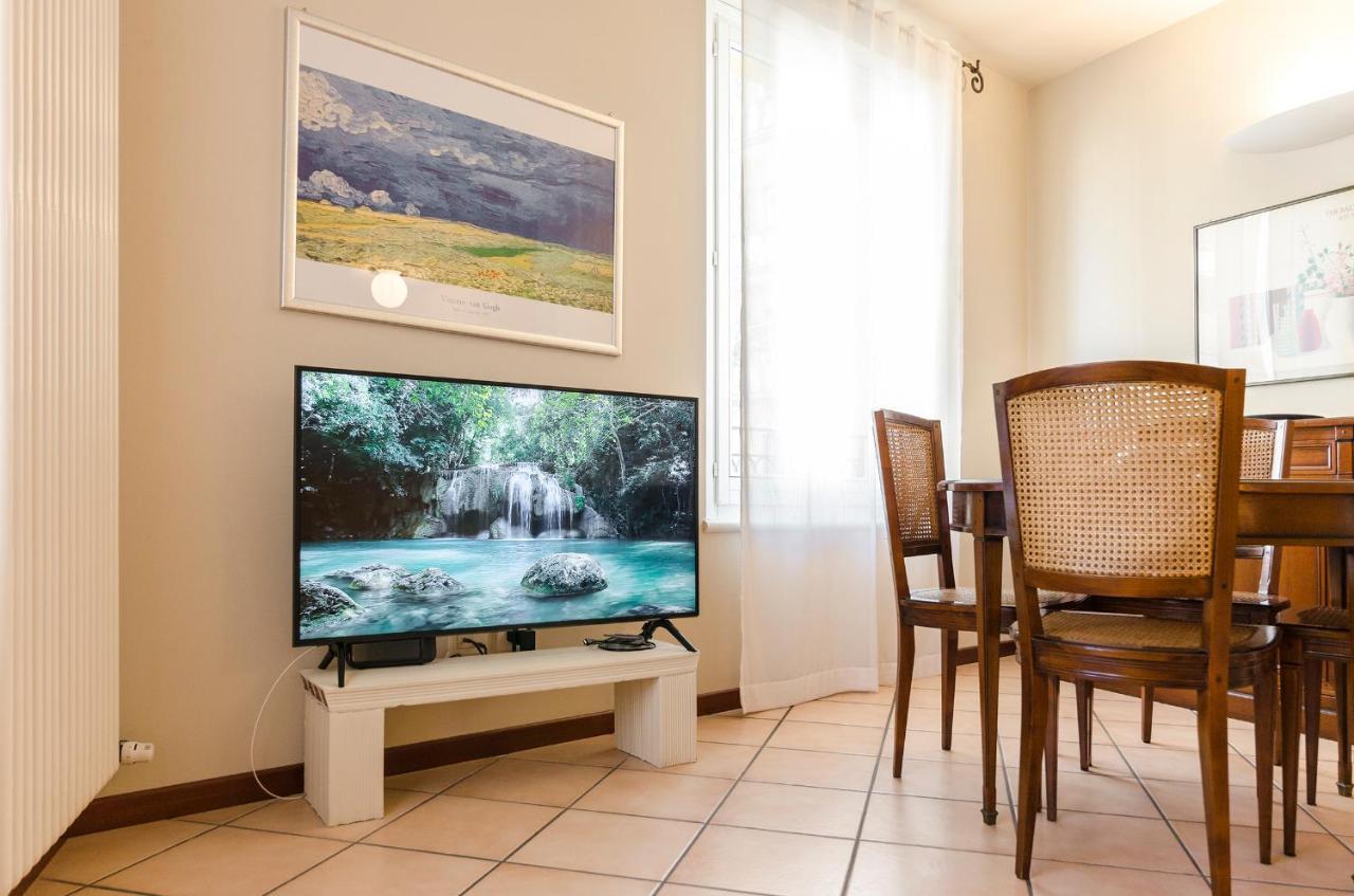 Apartment Flat 13: Elegante E Luminoso Con Terrazzo Privato Bologna