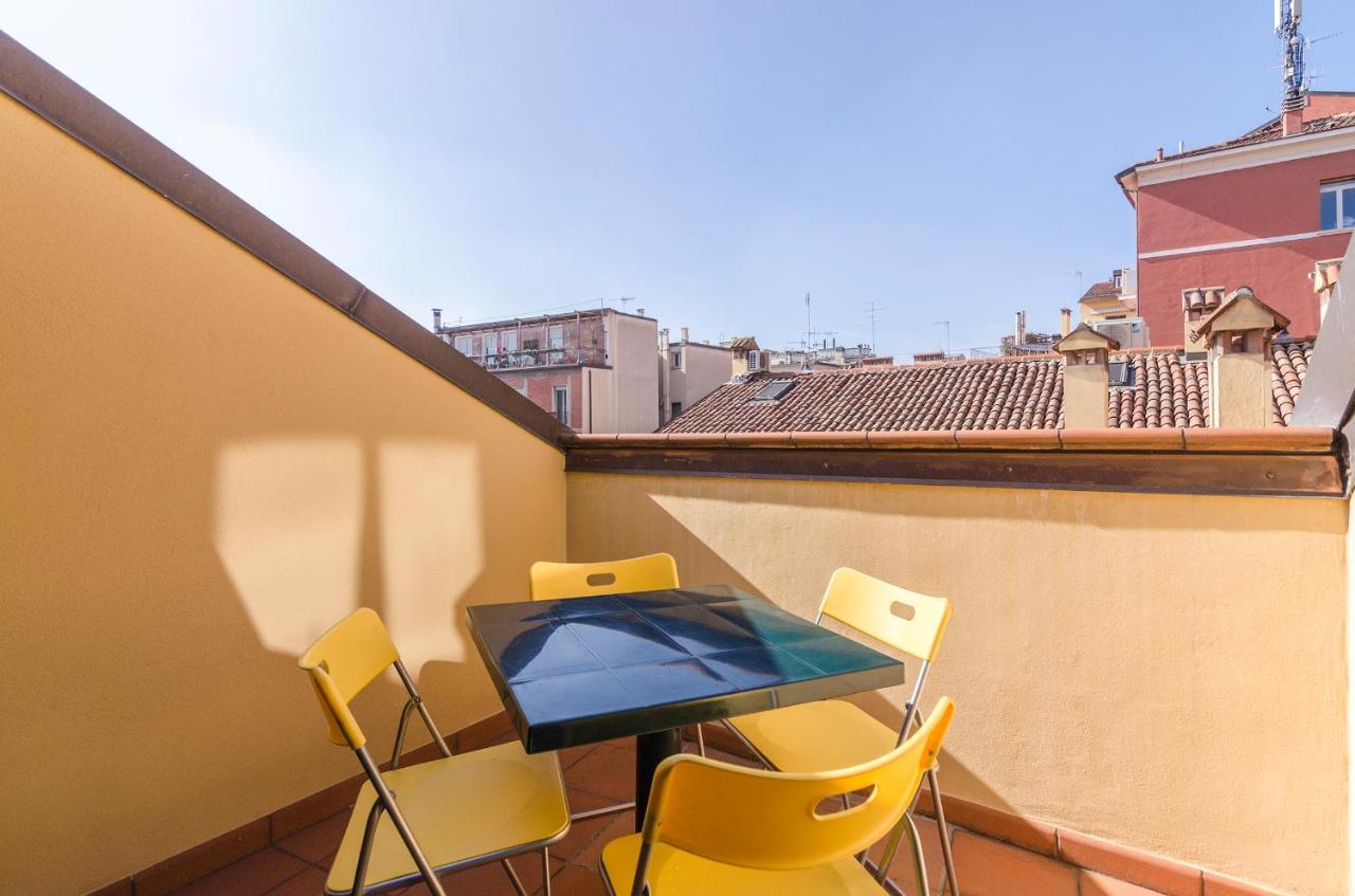 Flat 13: Elegante E Luminoso Con Terrazzo Privato Appartamento