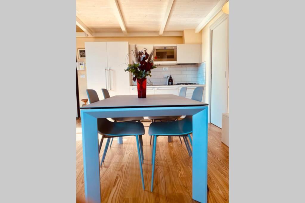 Apartment De Poeti *