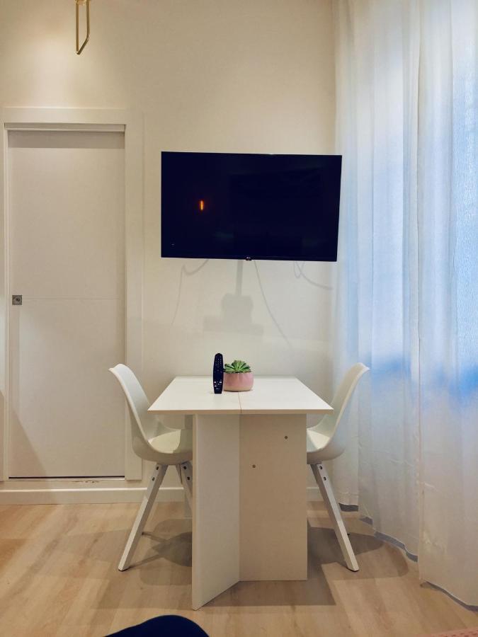 Ca' Rizzoli Monolocale Apartment *
