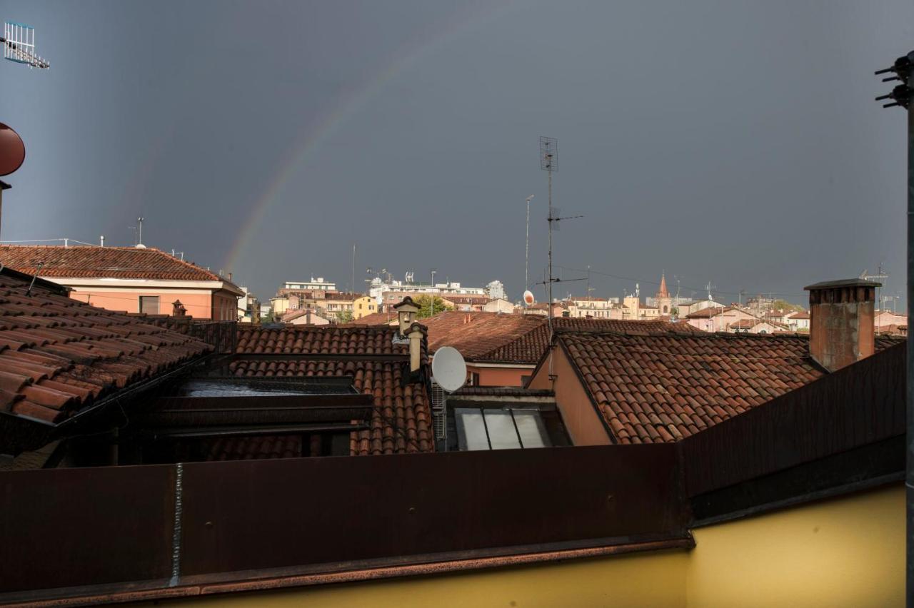 Ur-nest Moline * Bologna