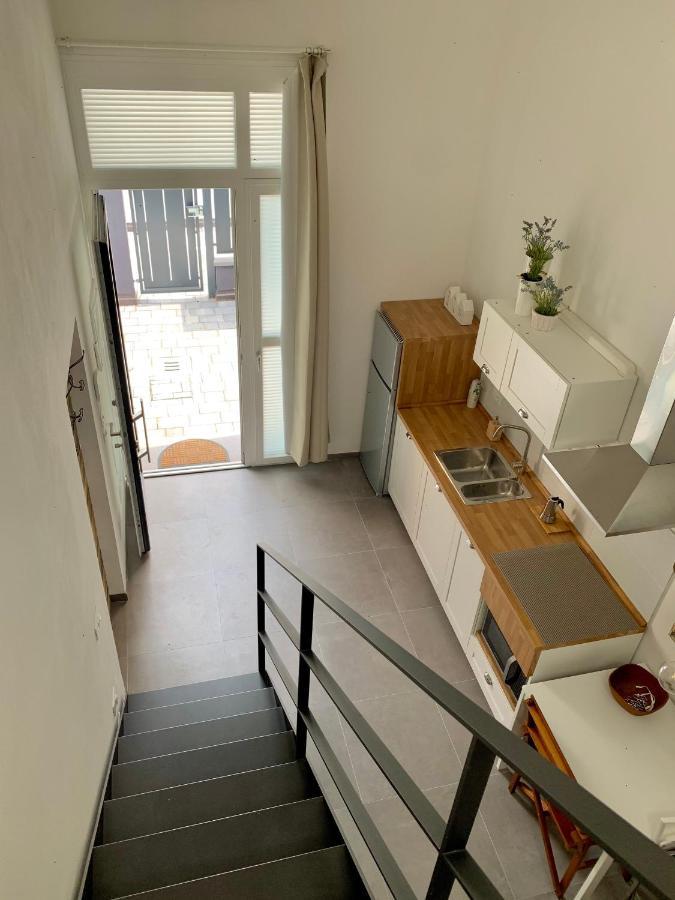Bed & Breakfast Metroloft *