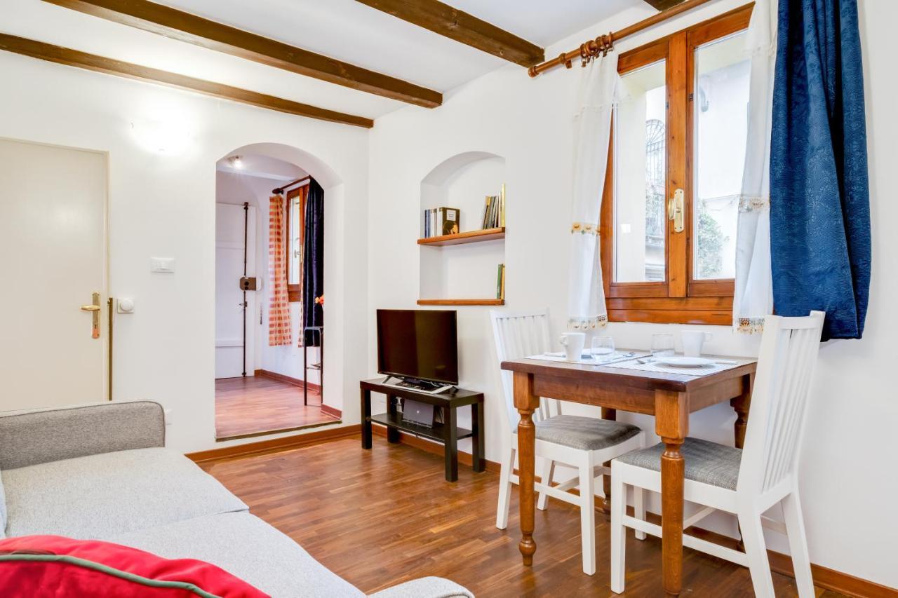 Tra Le Due Torri E Piazza Santo Stefano Apartment *
