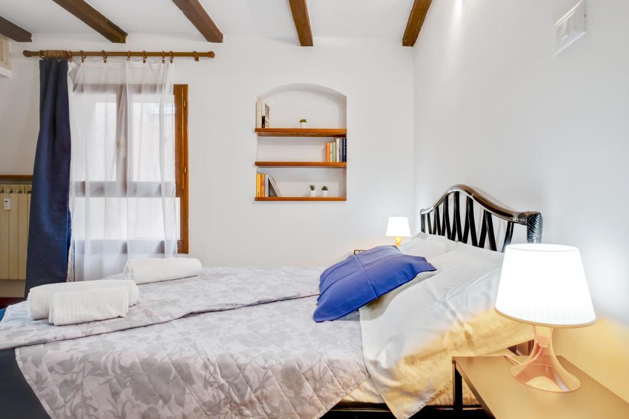 Apartment Tra Le Due Torri E Piazza Santo Stefano *