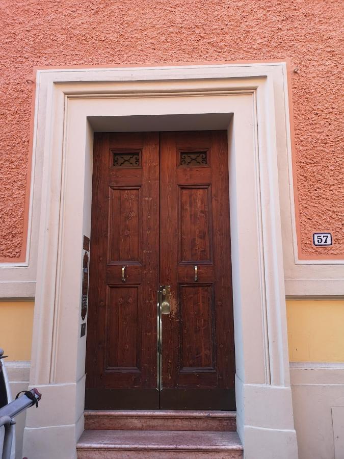 Frassinago House *
