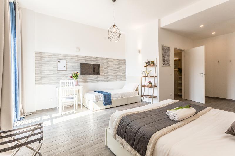 Central City Rooms 3*