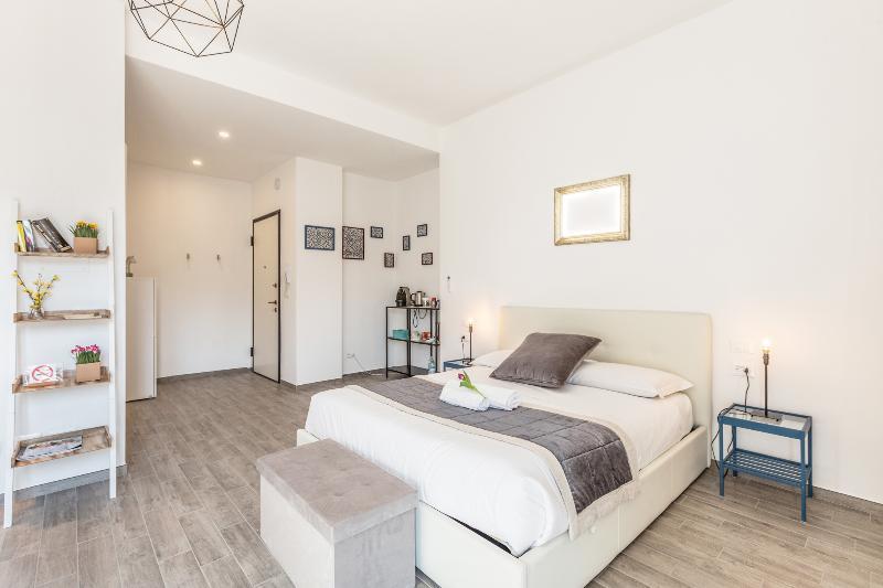 Central City Rooms Affittacamere 3*